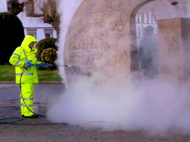 Why Choose Our Certified Pressure Washing Experts for Your Project Needs in Effingham, IL?